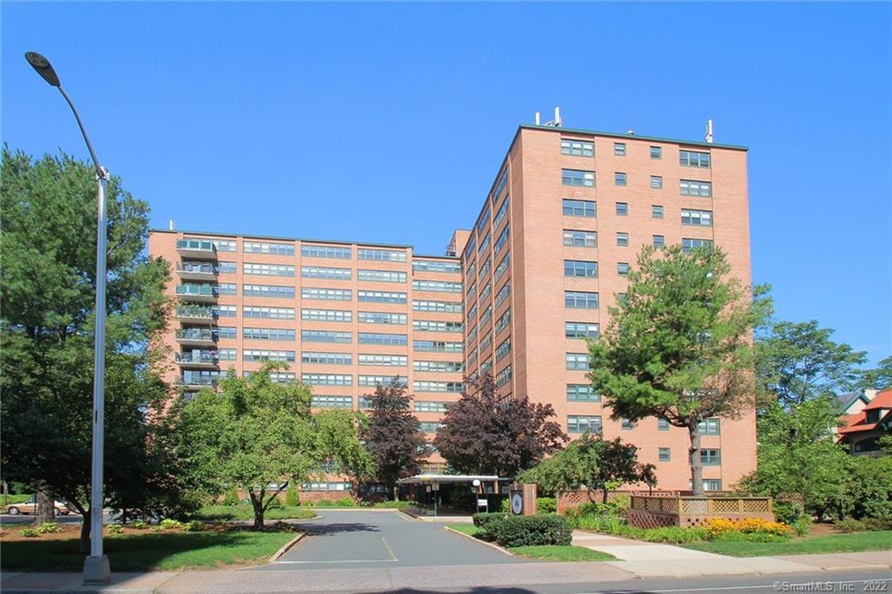 The Woodland unit 2I, Hartford, CT 06105 - photo 1