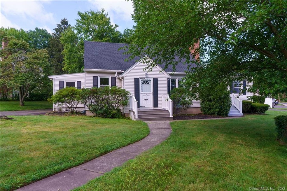 30 Saulters Rd, Manchester, CT 06042 - photo 1
