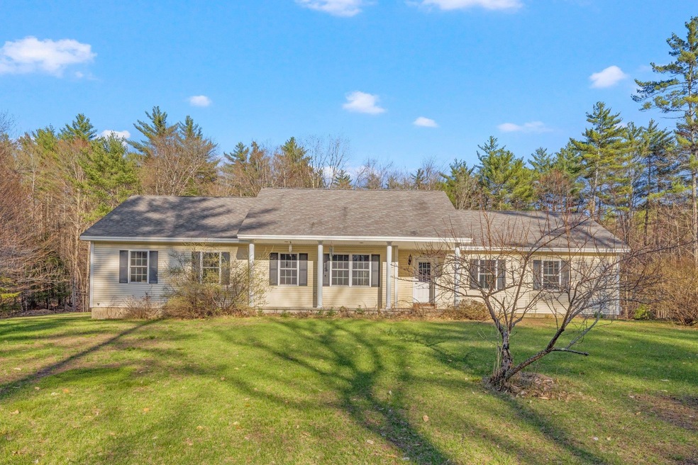 554 Salisbury Rd, Franklin, NH 03235 - photo 1