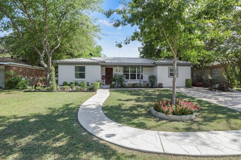 8009 Wyatt Dr, Fort Worth, TX 76108 - photo 1