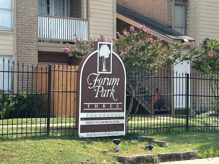 10211 Sugar Branch Dr unit 338, Houston, TX 77036 - photo 1
