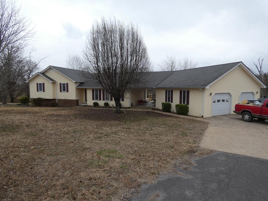 7810 Reynoldsburg Rd, Springville, TN 38256 - photo 1