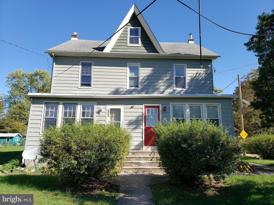 625 N Forklanding Rd, Maple Shade, NJ 08052 - photo 1