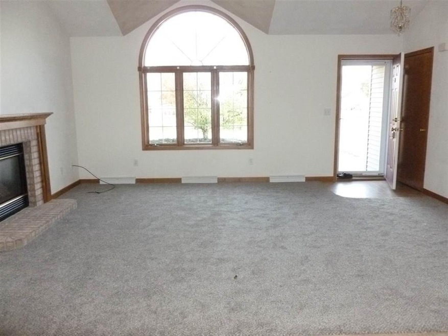 W3138 Glenbrooke Ct unit 1, Appleton, WI 54915 - photo 1