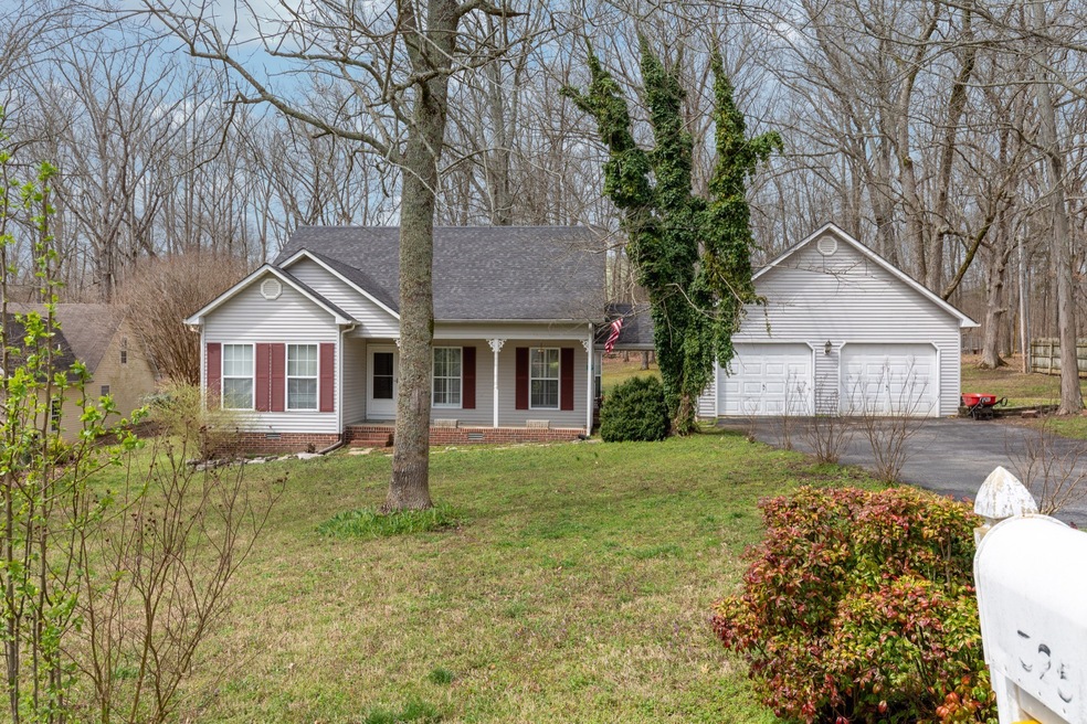 325 Hilltop Dr, Shelbyville, TN 37160 - photo 1