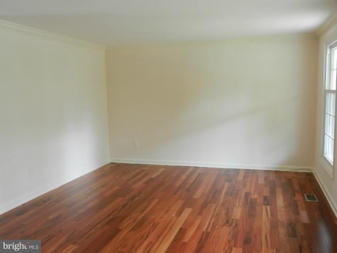 12628 Thunder Chase Dr, Reston, VA 20191 - photo 1