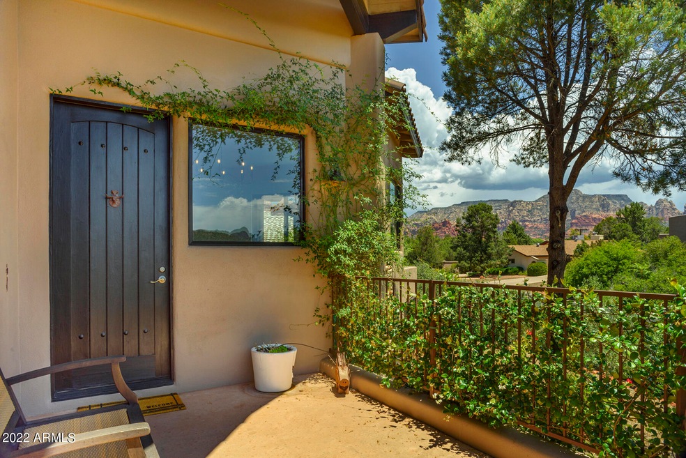 1 FRONT DOOR_5211