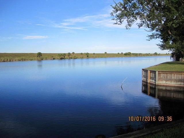 8101 SE 99th Trail, Okeechobee, FL 34974 - photo 1