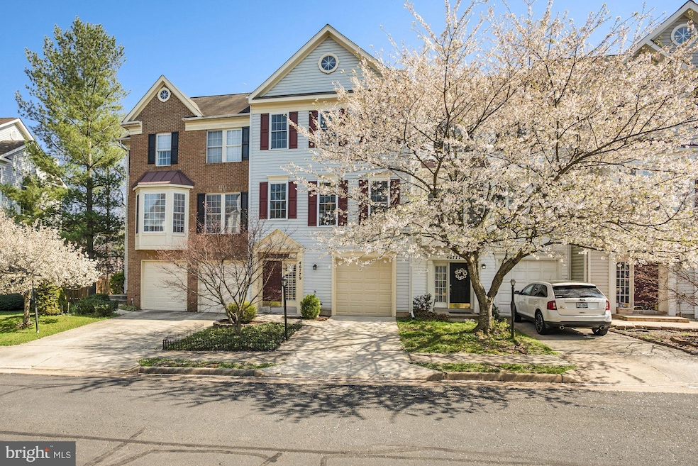 46779 Keswick Square, Sterling, VA 20165 - photo 1