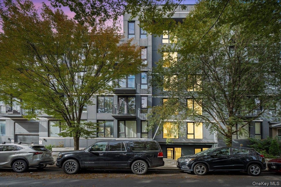 458 E 25th St unit 305, Brooklyn, NY 11226 - photo 1