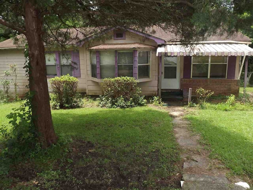 130 Stowell St, Hazlehurst, MS 39083 - photo 1