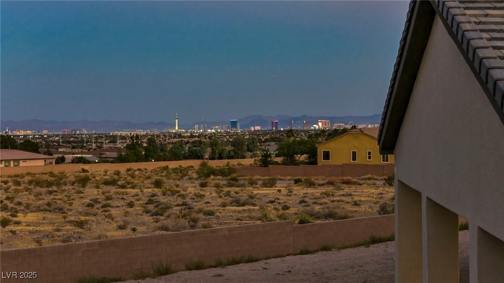 View of yard featuring a city view