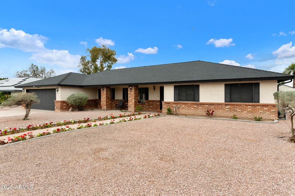 1 2440 E Hale Front