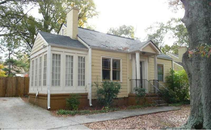 Exterior Front. Charming, renovated 3/2 in popular
