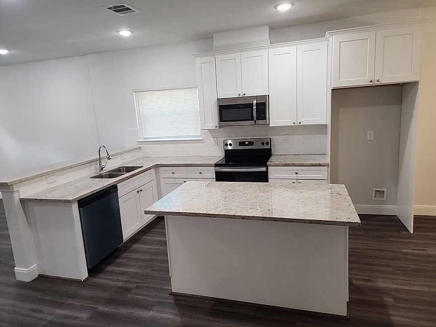 1029 Calvin Ave unit B, Houston, TX 77088 - photo 1