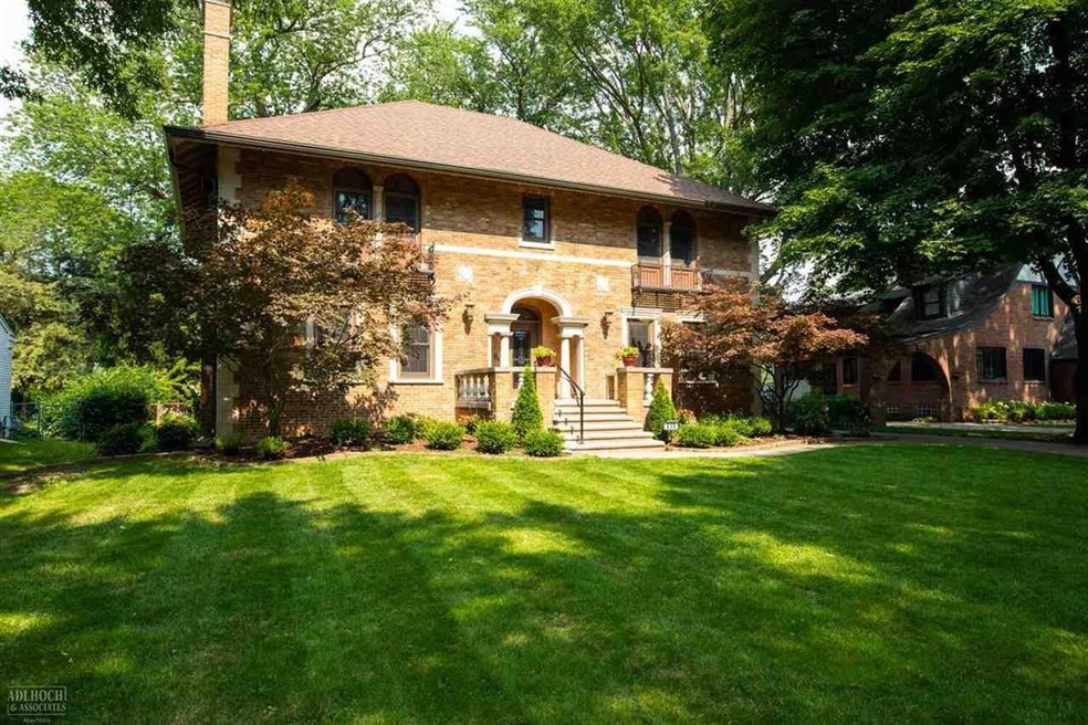 630 Lakepointe St, Grosse Pointe Park, MI 48230 - photo 1