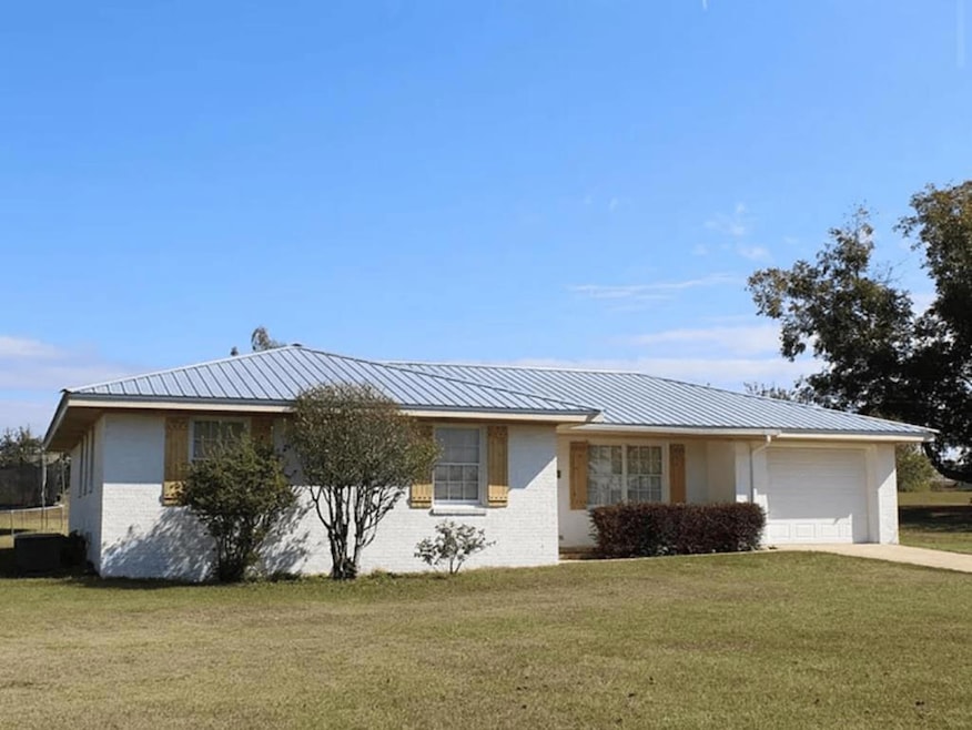 674 Drew Rd, Dothan, AL 36303 - photo 1