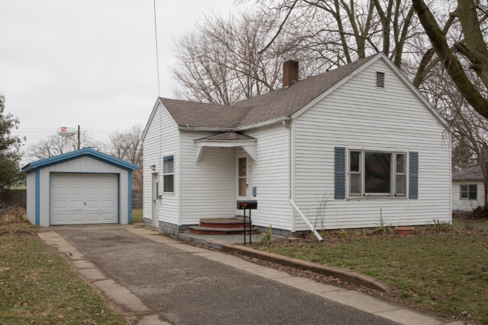 904 West St-101