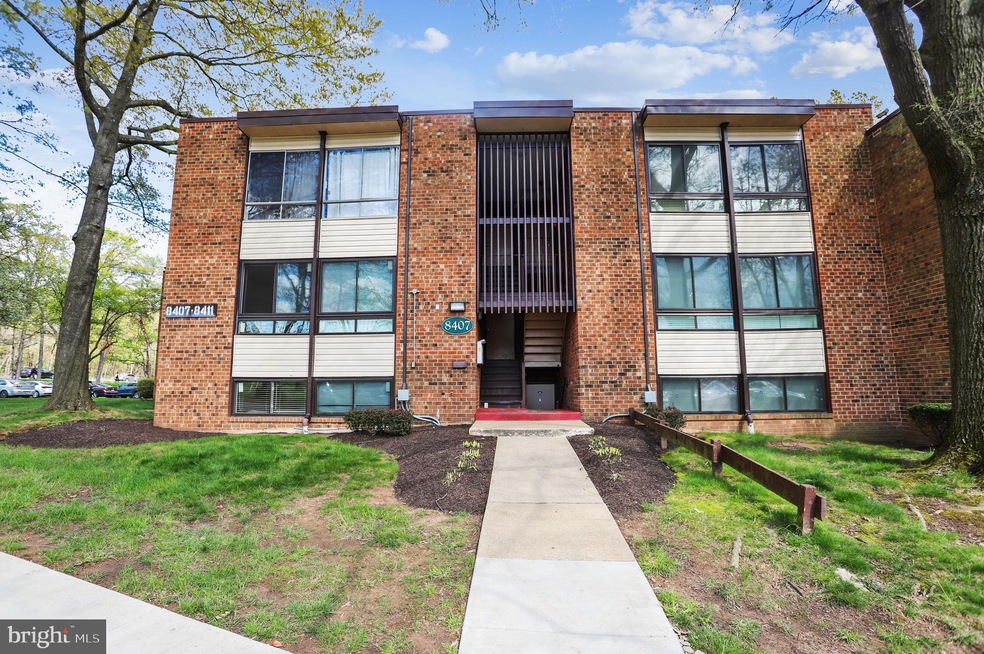 8407 Greenbelt Rd unit T, Greenbelt, MD 20770 - photo 1