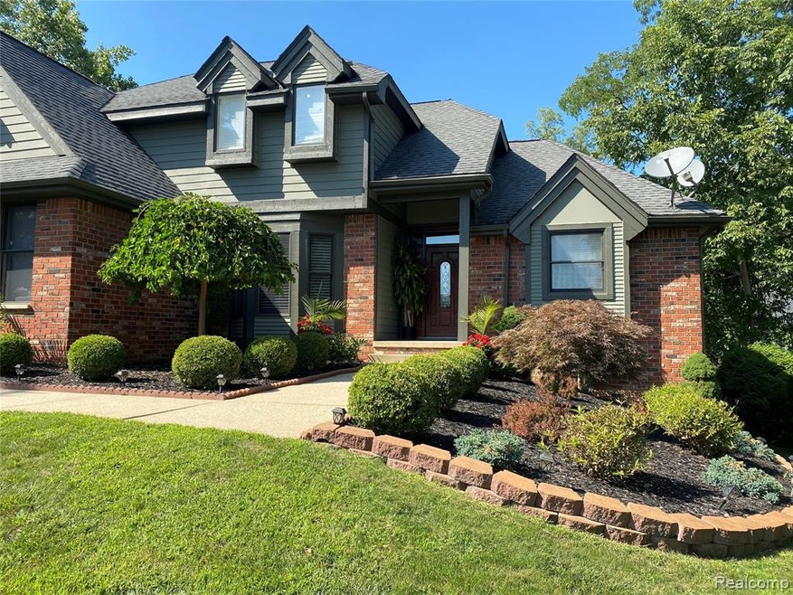Front of Home 2.jpg