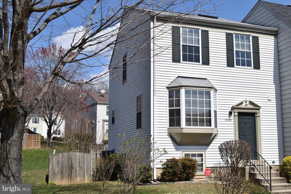 13852 Laura Ratcliff Ct, Centreville, VA 20121 - photo 1