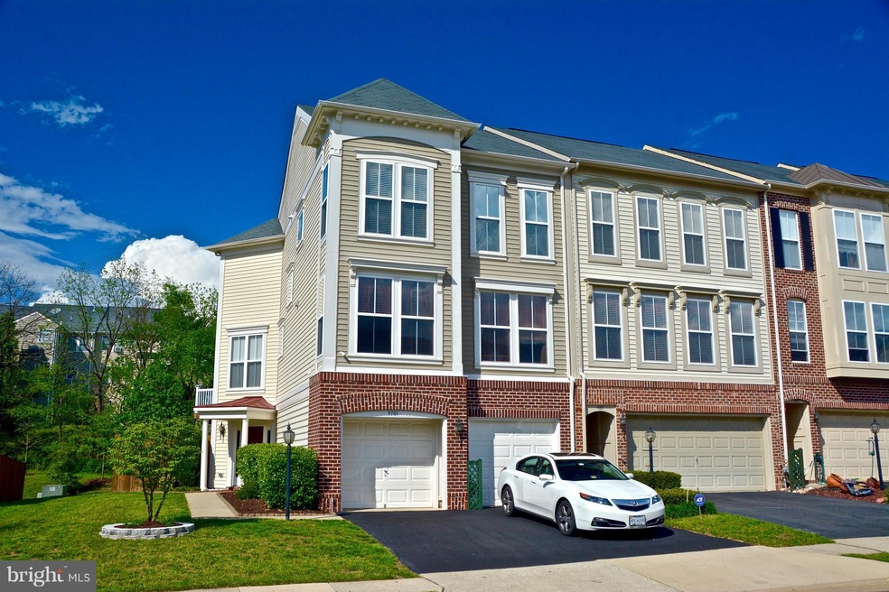 9101 Ribbon Falls Loop, Bristow, VA 20136 - photo 1