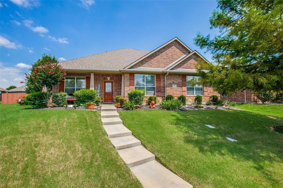 211 Northridge Dr, Wylie, TX 75098 - photo 1