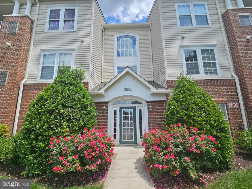 2502 Amber Orchard Ct W unit 101, Odenton, MD 21113 - photo 1
