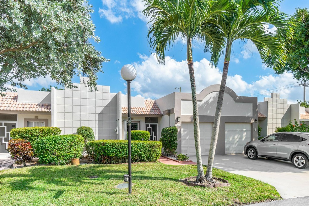 9005 Flynn Cir unit 4, Boca Raton, FL 33496 - photo 1