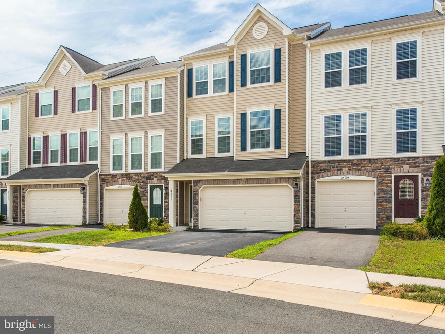 25111 Sweet Myrtle Square, Aldie, VA 20105 - photo 1