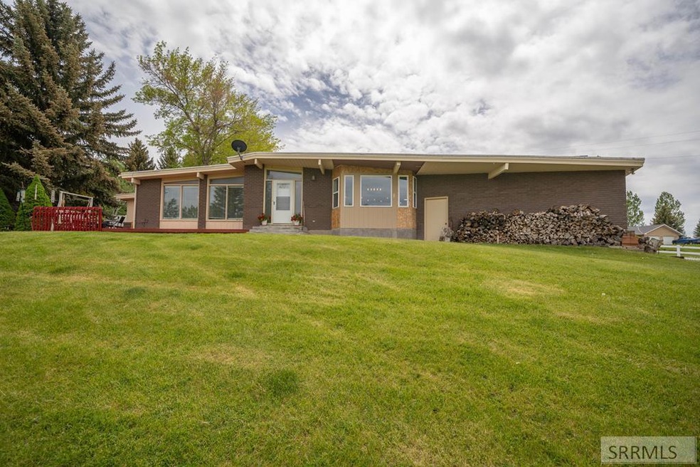 1268 N 550 E, Shelley, ID 83274 - photo 1
