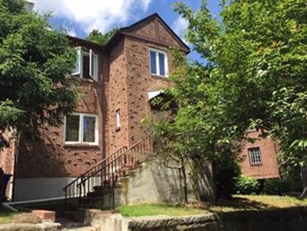 49 Gardner Rd unit 2, Brookline, MA 02445 - photo 1