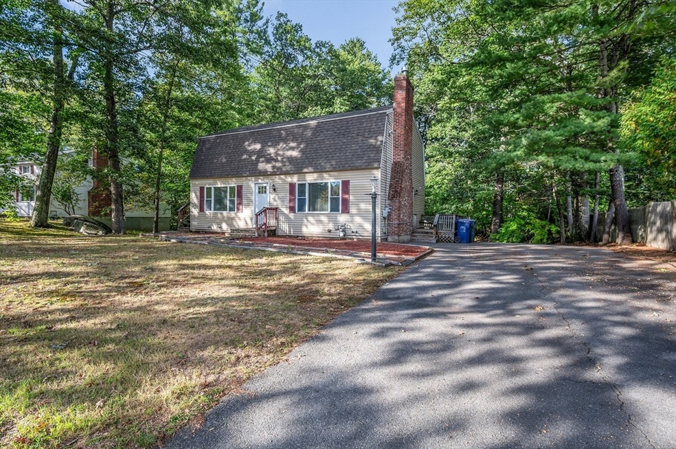 84 Pine Valley Dr, Dracut, MA 01826 - photo 1