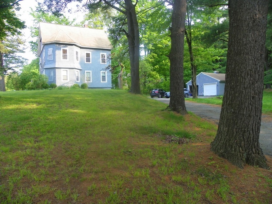 322 Ashburnham St, Fitchburg, MA 01420 - photo 1