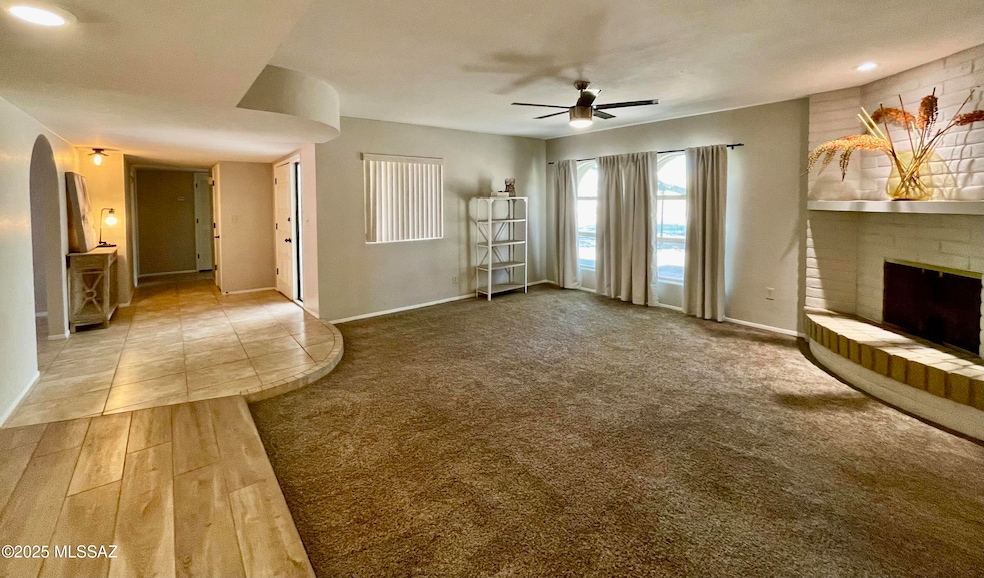 2434 N Shade Tree Circle