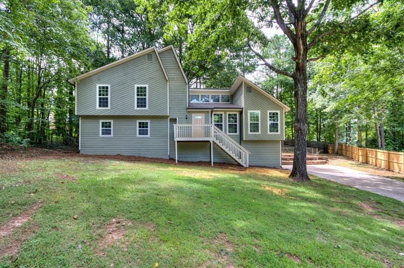 1014 Sunshine Way NW, Acworth, GA 30102 - photo 1