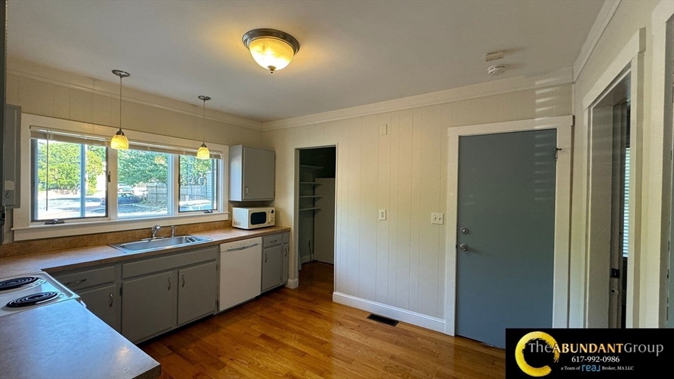 2 Cambridge Terrace unit 1, Cambridge, MA 02140 - photo 1