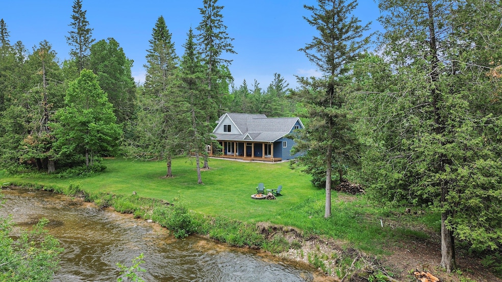 For Sale $749,900 • Co-Listing Agent