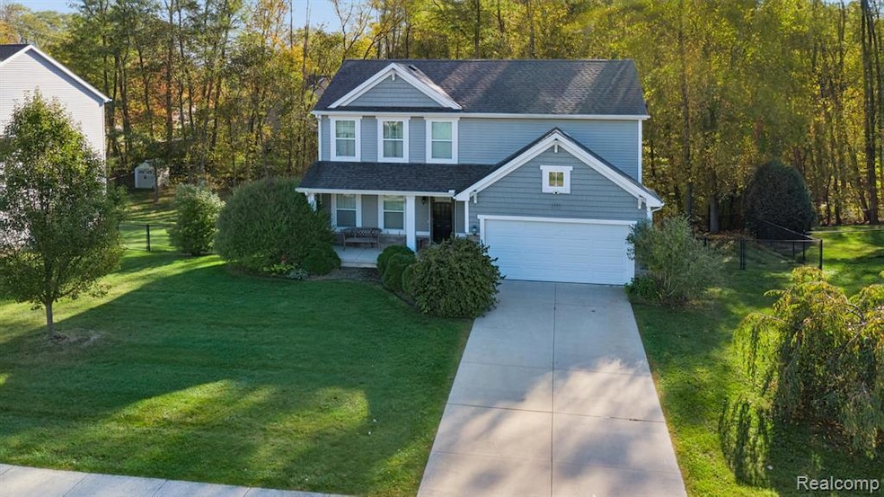 1567 Copperfield Ct, Howell, MI 48843 - photo 1