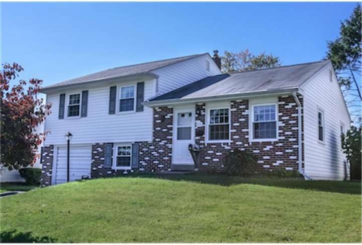 210 Bourne Dr, Broomall, PA 19008 - photo 1