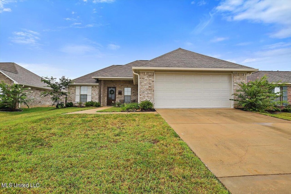 01-1237 Addison Ln