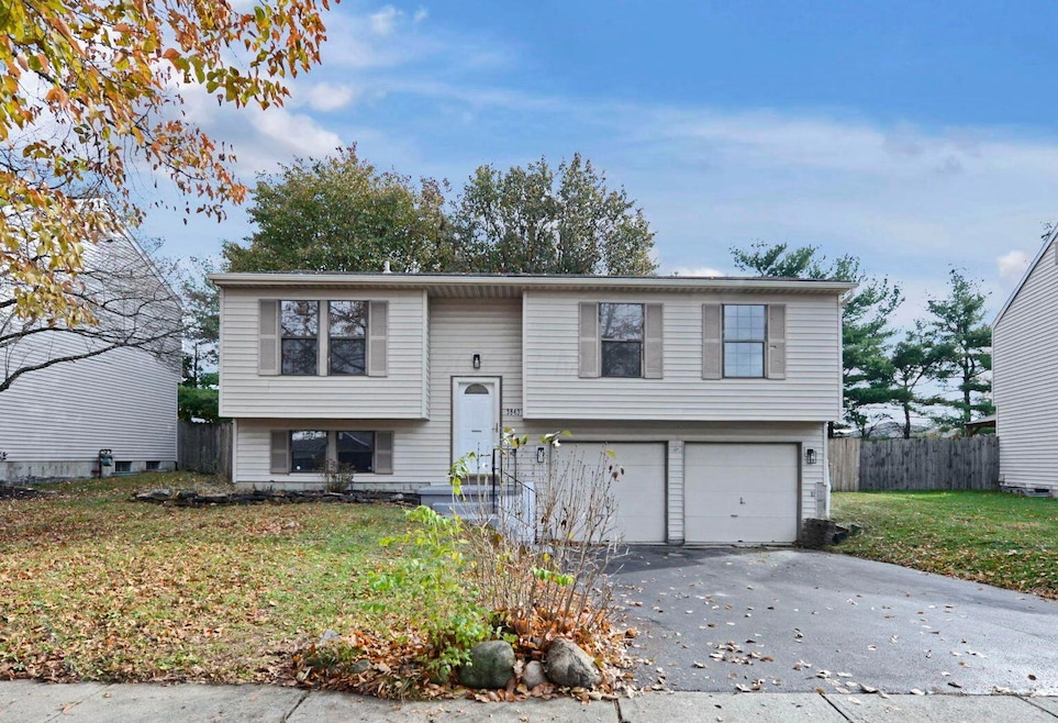 3843 Peak Ridge Dr, Columbus, OH 43230 - photo 1