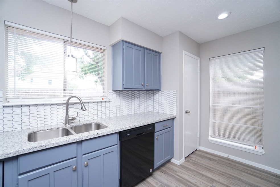 16322 Maplemont Dr, Houston, TX 77095 - photo 1