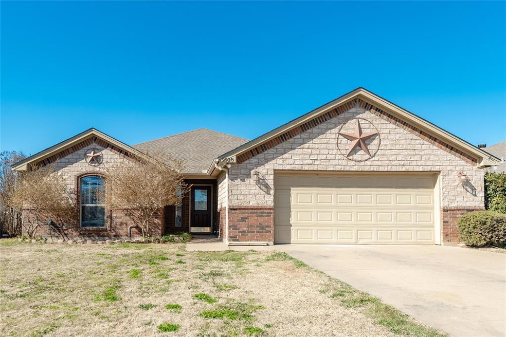 2928 Meandering Way, Granbury, TX 76049 - photo 1