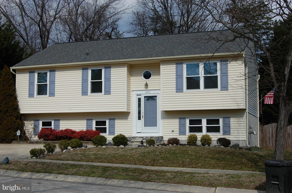 1200 Ripple Ct, Pasadena, MD 21122 - photo 1