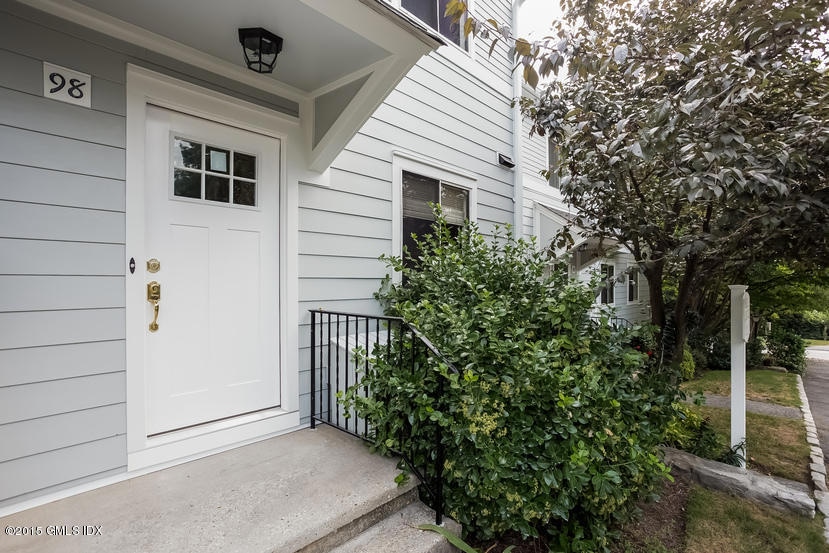 98 Silo Cir unit 98, Riverside, CT 06878 - photo 1