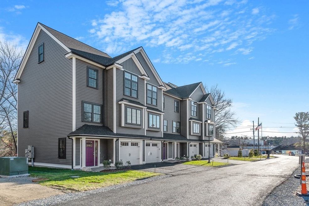 168 Lowell St unit 7, Wilmington, MA 01887 - photo 1