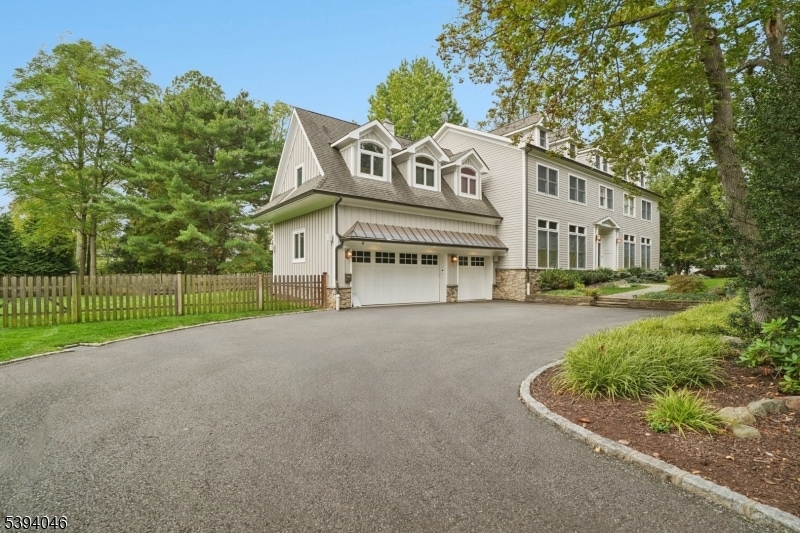 44 W Beechcroft Rd, Short Hills, NJ 07078 - photo 1