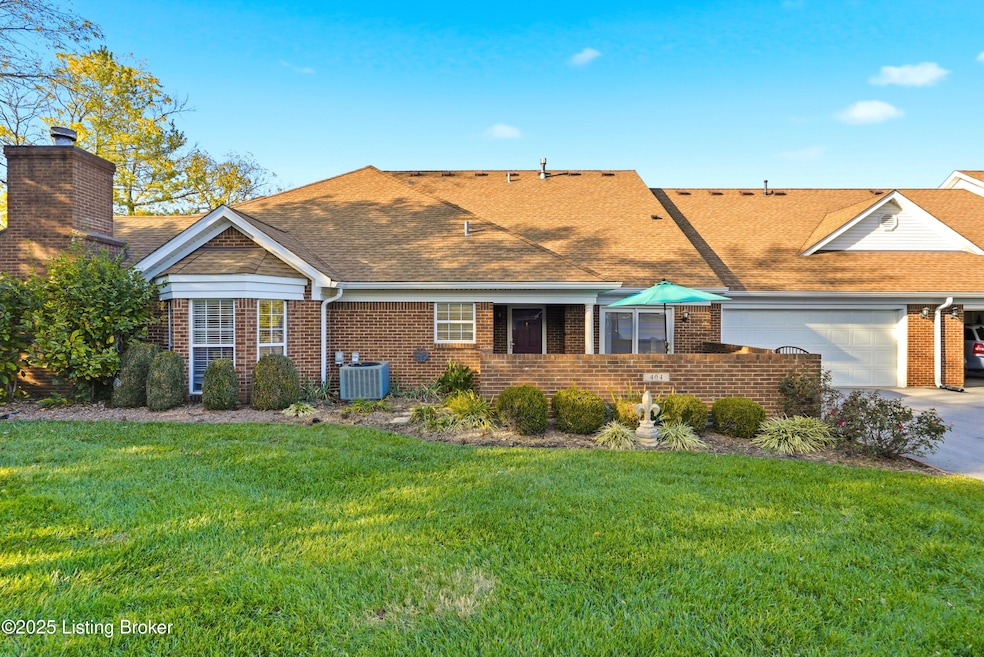 404 Eastgate Village Wynde unit 2A, Louisville, KY 40223 - photo 1
