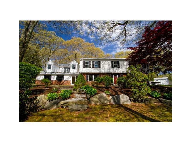 60 Fleetwood Dr, Saunderstown, RI 02874 - photo 1